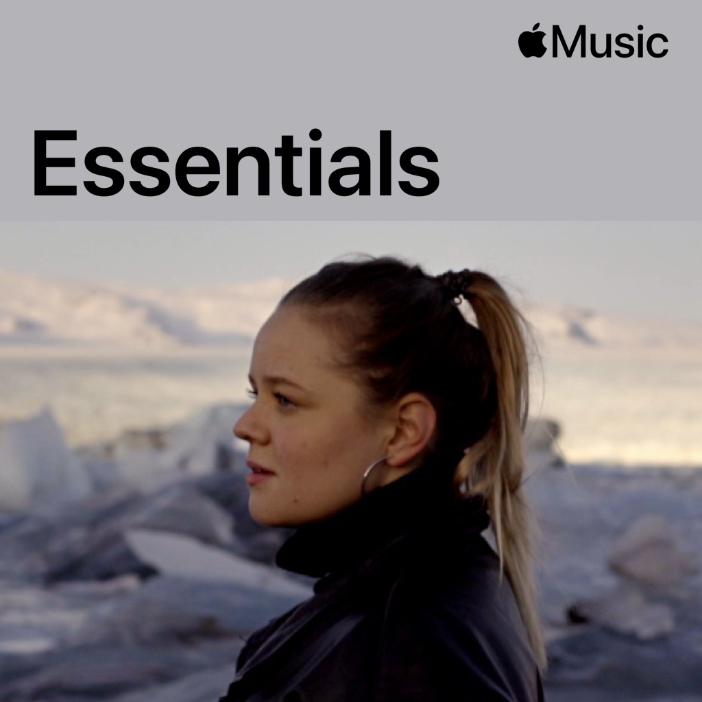 Lina Maly Essentials