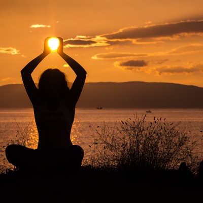 Écoutez Meditation, regardez des vidéoclips, lisez la biographie, consultez les dates de tournée et plus encore !