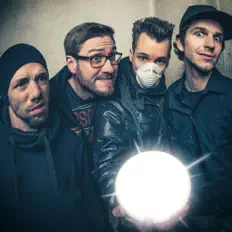 Listen to BRDIGUNG, watch music videos, read bio, see tour dates & more!