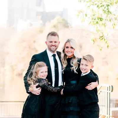 Listen to The Davis Family, watch music videos, read bio, see tour dates & more!