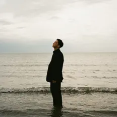 收听 LEE YOON OH、观看音乐视频、阅读小传、查看巡演日期等 ！