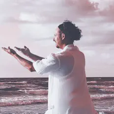 Ascolta 治療の音楽コレクション, guarda video musicali, leggi la biografia, vedi le date del tour & altro!