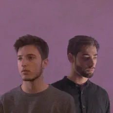Dengarkan Bye.Tide, tonton video musik, baca bio, lihat tanggal tur & lainnya!