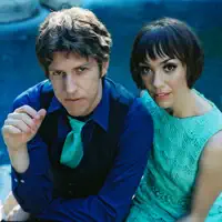 Hör dir undefined an, schau dir Musikvideos an, lies die Biografie, finde Tourdaten und mehr!