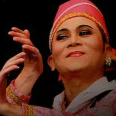ศิลปินกรมศิลปากร सुनें, म्यूज़िक वीडियो देखें, बायो पढ़ें, दौरे की तारीखें और बहुत कुछ देखें!
