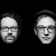 Poslechněte si interpreta neon cities, sledujte hudební videa, přečtěte si životopis, podívejte se na data turné a další informace.