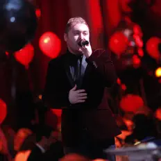 Dengarkan Scott Chapman, tonton video musik, baca bio, lihat tanggal tur & lainnya!