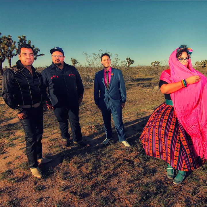 Фото La Santa Cecilia
