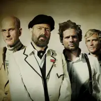 undefined을(를) 듣고, 뮤직 비디오를 보고, 약력을 읽고, 투어 일정 등을 확인하세요!