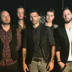 Listen to ByeAlex és a Slepp, watch music videos, read bio, see tour dates & more!