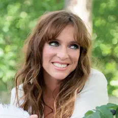 Listen to Lynda Lemay, watch music videos, read bio, see tour dates & more!