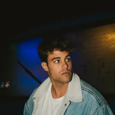 Dengarkan Ignacio Serrano, tonton video musik, baca bio, lihat tanggal tur & lainnya!