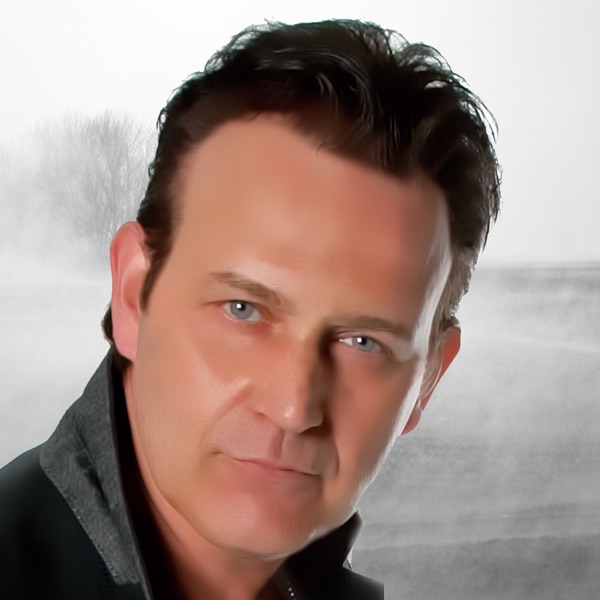 Ryan Paris's avatar