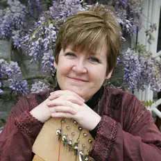 Ascolta Janet Harbison, guarda video musicali, leggi la biografia, vedi le date del tour & altro!