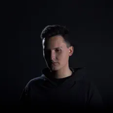 收听 AlexisBlade、观看音乐视频、阅读小传、查看巡演日期等 ！