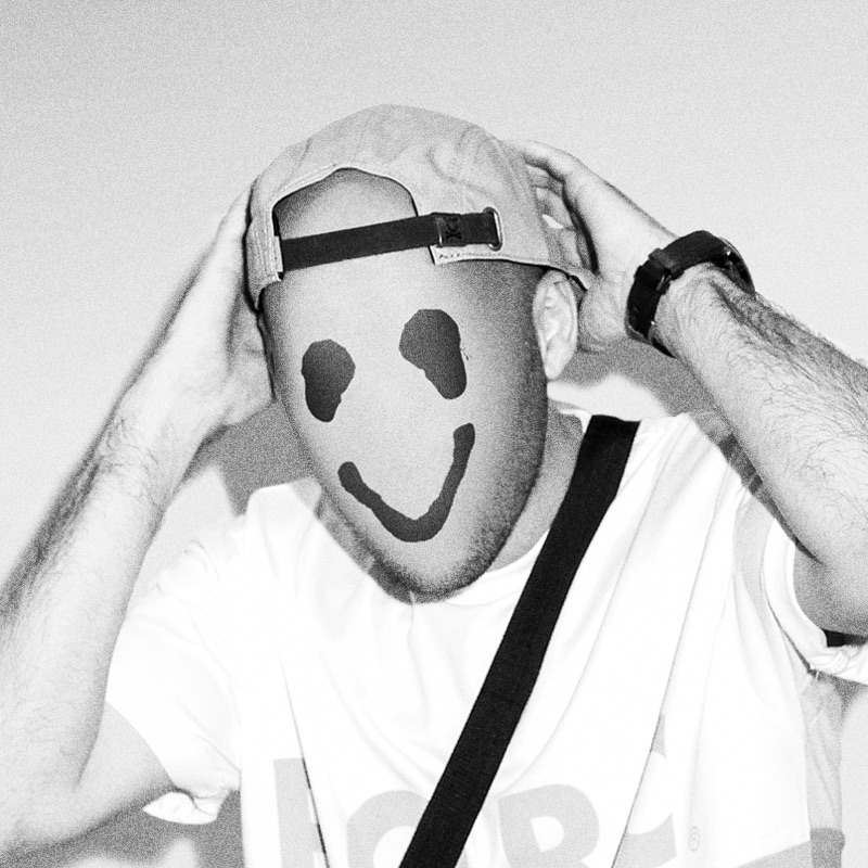 Deliric & Silent Strike - In Jurul Soarelui (feat. nidal ștefan)