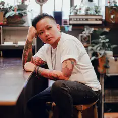 Dengarkan Ice Seguerra, tonton video musik, baca bio, lihat tanggal tur & lainnya!
