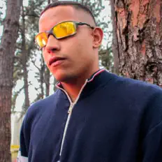 Dengarkan MC Menor ZL, tonton video musik, baca bio, lihat tanggal tur & lainnya!