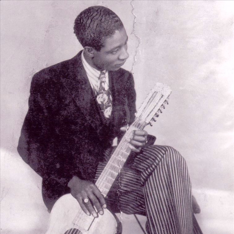 Фото Lonnie Johnson