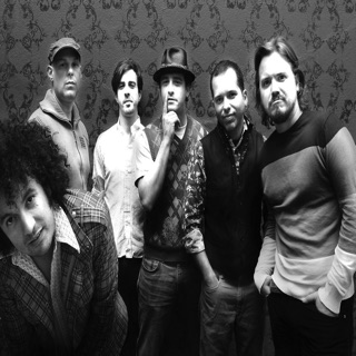 Los Amigos Invisibles