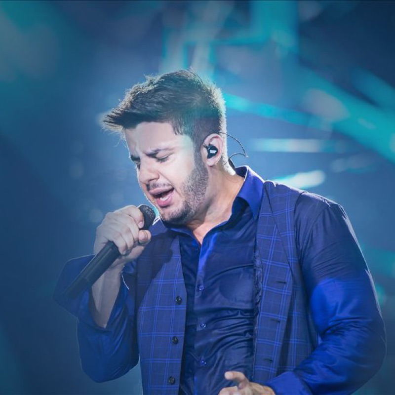 Cristiano Araújo - As Lágrimas Vão Te Afogar