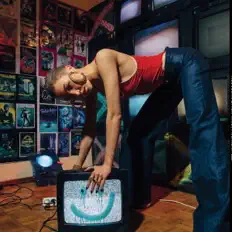 Ouça Mulana, assista a videoclipes, leia a biografia, veja as datas das turnês e mais!