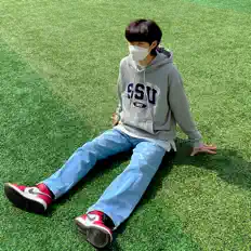 Écoutez MIN DONG HOO, regardez des vidéoclips, lisez la biographie, consultez les dates de tournée et plus encore !