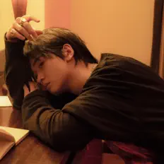 聆聽 maddox、觀看音樂影片、閱讀小傳、查看巡演日期等！