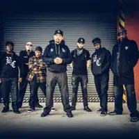 Ascolta undefined, guarda video musicali, leggi la biografia, vedi le date del tour & altro!