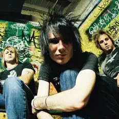 Luister naar Lynam, bekijk muziekvideo's, lees de bio, bekijk de tourdata, en meer!