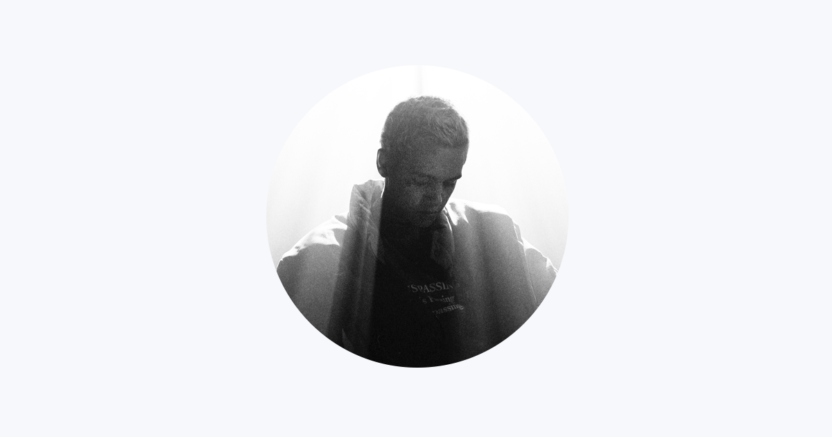 â ždominic Fike On Apple Music