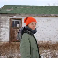 Luister naar undefined, bekijk muziekvideo's, lees de bio, bekijk de tourdata, en meer!