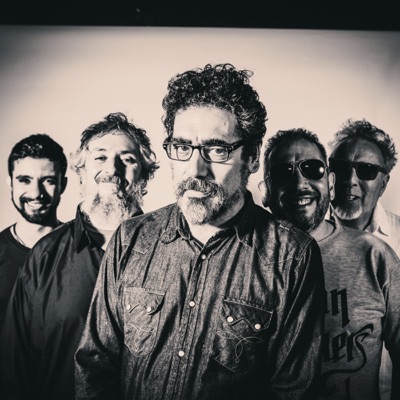 Listen to La Mississippi, watch music videos, read bio, see tour dates & more!
