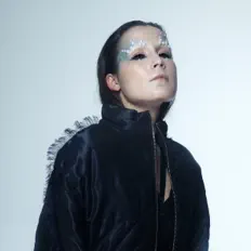 Listen to Delhia de France, watch music videos, read bio, see tour dates & more!