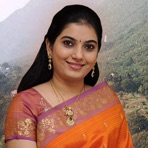 Mahanadhi Shobana