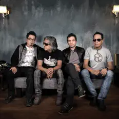 Dengarkan Octavia, tonton video musik, baca bio, lihat tanggal tur & lainnya!