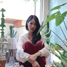 Luli leeを聴いたり、ミュージックビデオを鑑賞したり、経歴やツアー日程などを確認したりしましょう！