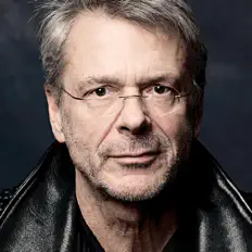 Listen to Reinhard Mey, watch music videos, read bio, see tour dates & more!