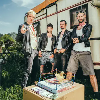 Listen to Rakede, watch music videos, read bio, see tour dates & more!