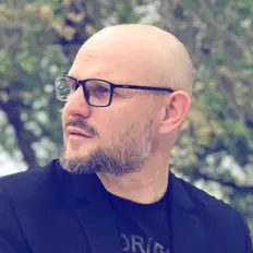 Aleksey Karataev सुनें, म्यूज़िक वीडियो देखें, बायो पढ़ें, दौरे की तारीखें और बहुत कुछ देखें!