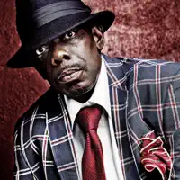 undefinedを聴いたり、ミュージックビデオを鑑賞したり、経歴やツアー日程などを確認したりしましょう！