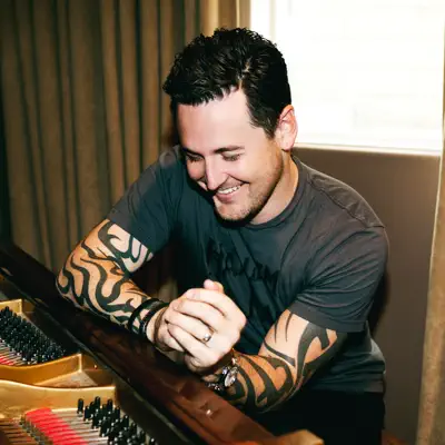 Listen to David Hodges, watch music videos, read bio, see tour dates & more!