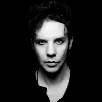 Escucha a undefined, mira vídeos musicales, lee la biografía, consulta fechas de giras y mucho más.