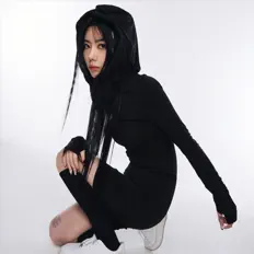 聆聽 jerd、觀看音樂影片、閱讀小傳、查看巡演日期等！