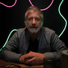 Listen to King Creosote, watch music videos, read bio, see tour dates & more!