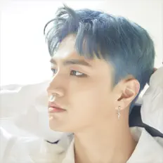 Ascolta TAEHWAN, guarda video musicali, leggi la biografia, vedi le date del tour & altro!