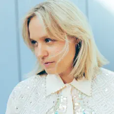 Listen to Frida Ånnevik, watch music videos, read bio, see tour dates & more!