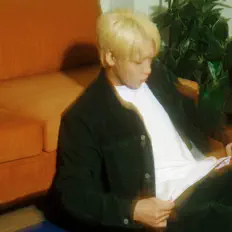 Écoutez Dani Blue, regardez des vidéoclips, lisez la biographie, consultez les dates de tournée et plus encore !