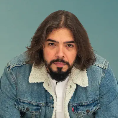 Listen to Thiago Makie, watch music videos, read bio, see tour dates & more!