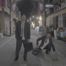 Nombey을(를) 듣고, 뮤직 비디오를 보고, 약력을 읽고, 투어 일정 등을 확인하세요!